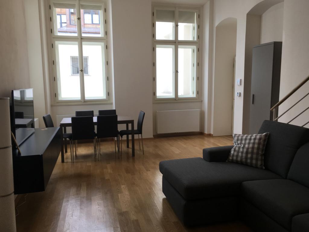 Prague Apartments Sokolovska 91 מראה חיצוני תמונה