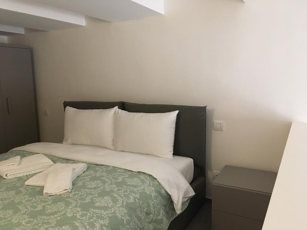 Prague Apartments Sokolovska 91 מראה חיצוני תמונה